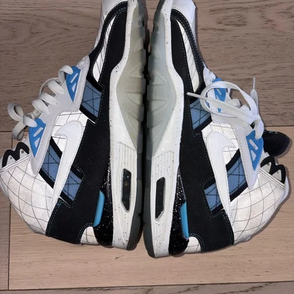 NIKE Bo Jackson Cross Trainer - Picture 4 of 4